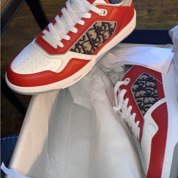 DIOR - Picture 3 of 5